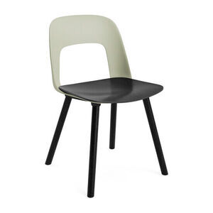 Hay - Layout Chair 122 Sortlakeret massiv eg 4-benet fod Standard glider - Pastelgrøn