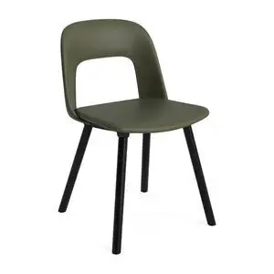 Hay - Layout Chair 124 Sortlakeret massiv eg 4-benet fod Standard glider - Sort
