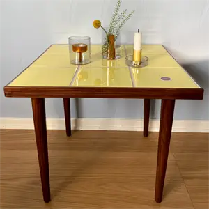 Nænsom Nostalgi - Flisebord - Ketty Amarillo - Højde 41/45 cm 