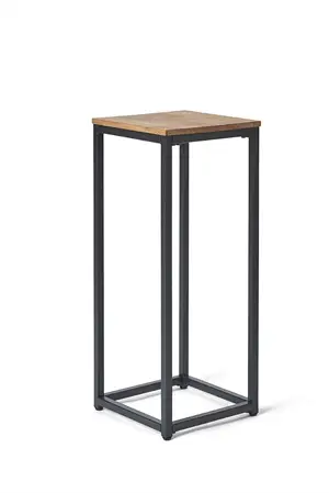 Piedestal med firkantet trætop og åben metalramme, moderne design.