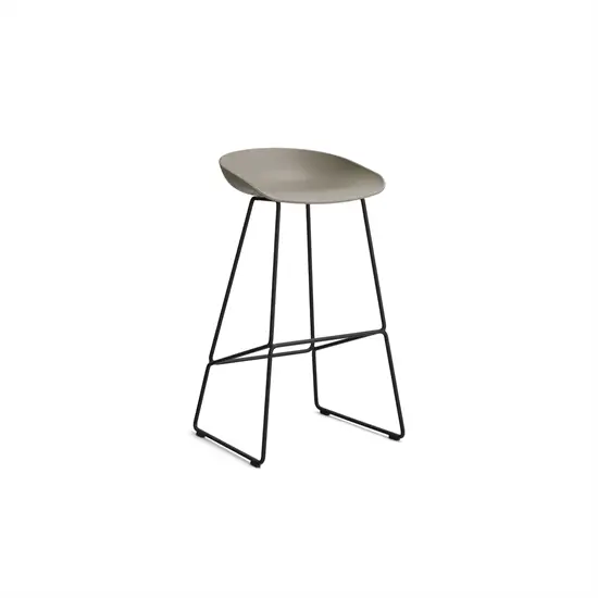 HAY AAS 38 barstol i khaki med slanke sorte ben, minimalistisk design, 74 cm høj.