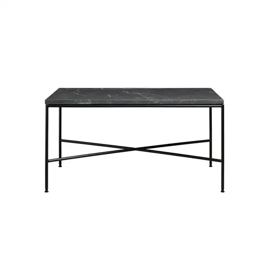 Rektangulært sofabord med mørk marmoroverflade og slanke, sorte metalben i krydsdesign.