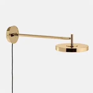 Umage - Væglampe med ledning - Asteria Long Monochrome - Messing