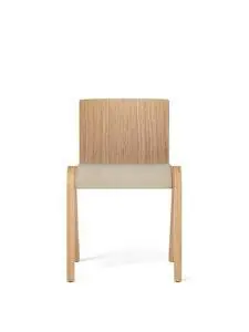 Audo Copenhagen - Ready, Dining Chair, Oak Base, Upholstered Seat, PC0T, Natural Oak, EU/US - CAL117 Foam, 08 (Bordeaux), Bouclé, Bouclé, Audo