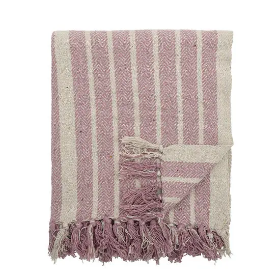 Rosa og creme plaid med herringbone mønster og frynser, foldet pænt.