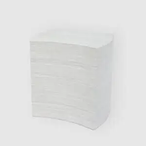 Lys grå, bølgeformet blok med marmoreffekt, designet til børns lege- eller aktivitetsopsætning.