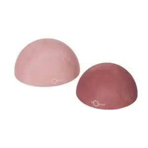 To halvcirkelformede objekter i lyse og mørke rosafarver med teksten "bObles" på siden.