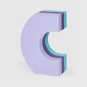 Tumlebogstav C i lag af lys lilla, mørkere lilla og turkis med glat overflade.