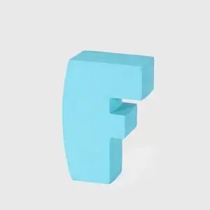 Tredimensionelt produkt formet som bogstavet "F" i ensfarvet lys blå.