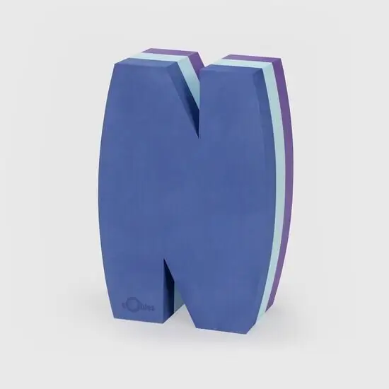 Produkt formet som "N" i blå og lilla lag, med "Bobles" logo nederst til venstre.