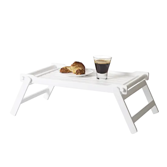 Hvid sengebakke med foldbare ben, kaffe og croissanter.