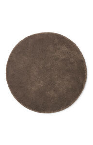 Rund brun bademåtte med blød, shaggy tekstur, diameter 75 cm.