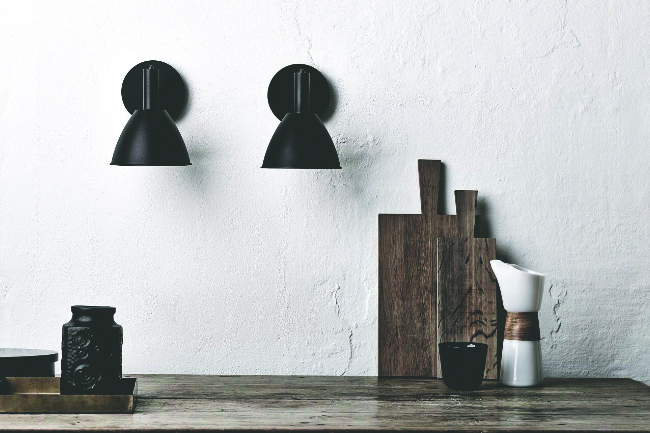Bauhaus væglampe fra Lumini