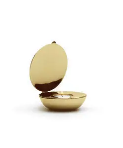 Design House Stockholm - Shell Candle Holder - Brass