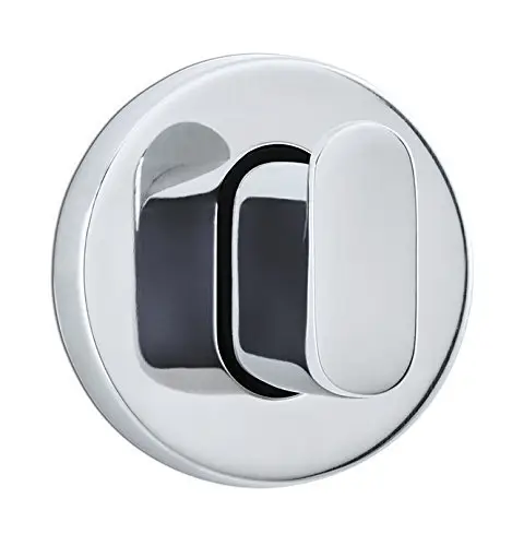 Poleret, rund vægkrog i moderne design med skinnende overflade og strømlinet form.