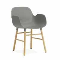 Normann Copenhagen - Form stol m. armlæn - grå/eg
