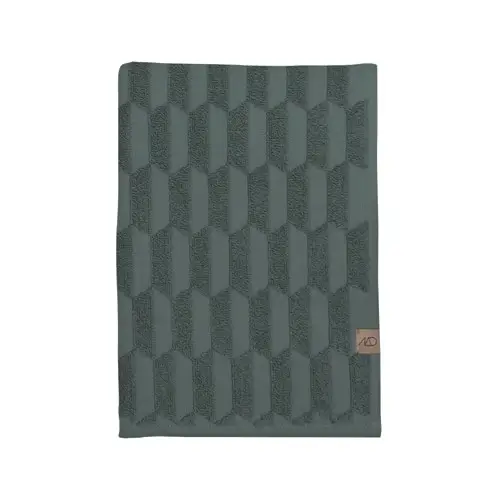 Mette Ditmer - GEO håndklæde (50x95 cm) - Pine Green