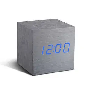 Gingko - Wooden Cube Click Clock Aluminium / Blue LED