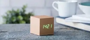 Gingko - Wooden Cube Click Clock Beech / Green LED