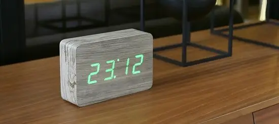 Gingko - Brick Click Clock Ash / Green LED