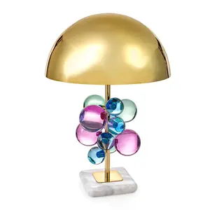 Jonathan Adler - Bordlampe - Globo - Messing/Farvet akryl