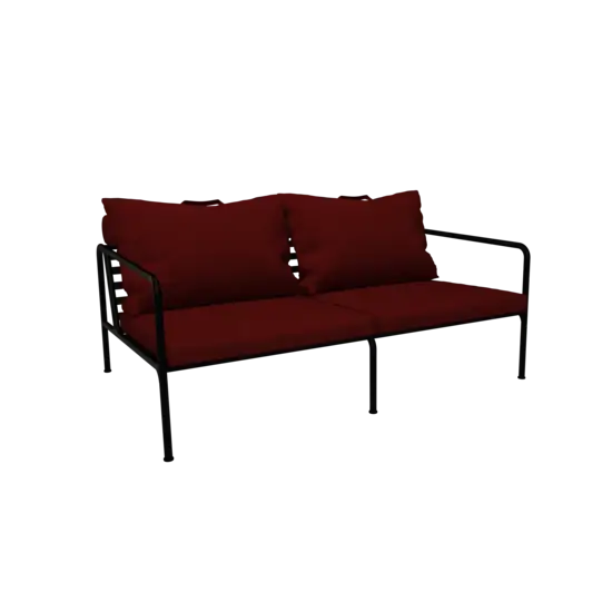 To-personers sofa med sort stel og mørkerøde puder.