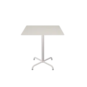 Firkantet cafébord i muted hvid med fire-stjernet fod. Minimalistisk design, 700x700 mm.