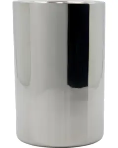 Cylindrisk vinkøler med blank sølvfinish, glat overflade, moderne design til vinflaske.