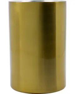 Cylindrisk vinkøler i antik messingfinish med glat overflade og lysrefleksioner.