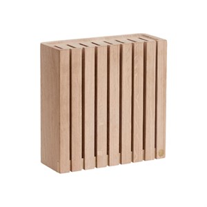 Knivblok i naturligt træ med lodrette slidser. Stilrent, kompakt design til køkkenbordet.