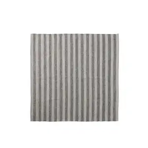 Lene Bjerre - Strielle gulvtæppe 150x150 cm. lysegrå stribet