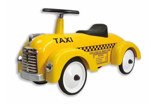 Gul gåbil i retro stil, "TAXI" og ternet mønster, med rat og klassisk taxa-look.