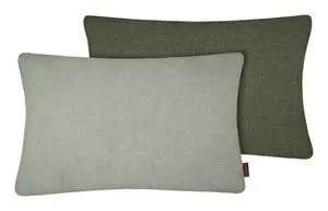 Rektangulær pudevår med frostgrøn og mørkegrøn side, synlig mærkat på siden.