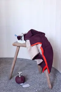 Mette Ditmer - BLØDT badehåndklæde - Wine / Sand