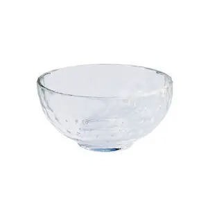Klar, rund skål med tekstureret overflade, 12 cm i diameter, 6 cm høj.