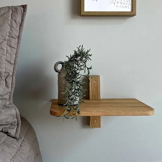 Moudhome - NORD væghylde i egetræ - 30 cm