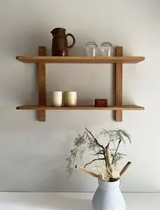Moudhome - NORD væghylde i egetræ - 80x53 cm