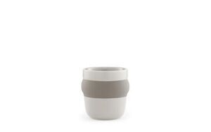 Tofarvet Obi espresso kop med markant bånd i midten og glat overflade. Lille og moderne design.