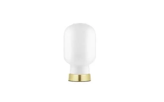 Normann Copenhagen - "Amp" Bordlampe - Hvid/Messing