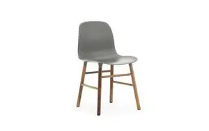 Normann Copenhagen - Form Chair - Grå m. valnød ben