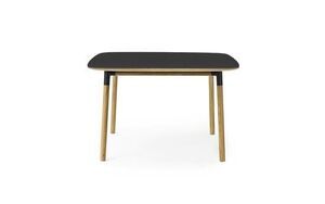 Normann Copenhagen - Form Table 120 x 120 cm - Sort/Eg