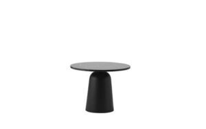 Rundt marmorbord med sort konisk base og minimalistisk design fra Normann Copenhagen.