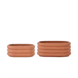 To ribbede, cylindriske potter i naturlig tone, sæt af to.