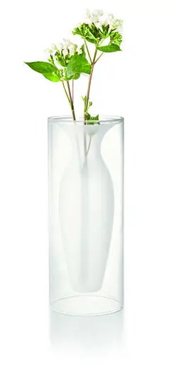 Moderne Philippi Esmeralda vase med transparent ydre glas, minimalistisk design, 13x13x32 cm.