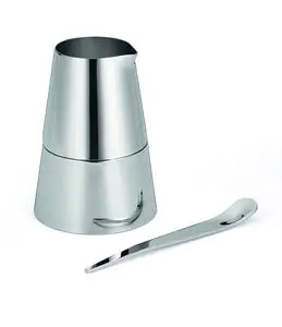 Moderne sæt med skinnende flødekande, sukkerskål og ske i minimalistisk design.
