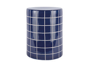 Cylindrisk sidebord med koboltblå flisemønster og hvide fuger, flad top i samme mønster.