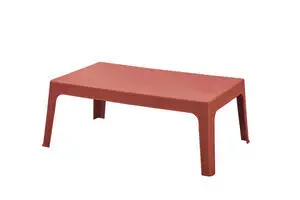 Rektangulær jernrød kaffebord med glat overflade og let koniske ben.