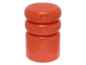 Skammel i lys orange med skinnende overflade og cylindrisk form med to afrundede sektioner øverst.