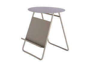 Rundt sidebord i varm grå med triangulært stel og rørformede ben.