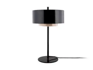 Sort bordlampe med cylindrisk skærm, slank fod, rund base og varm grå inderside. Synlig ledning.